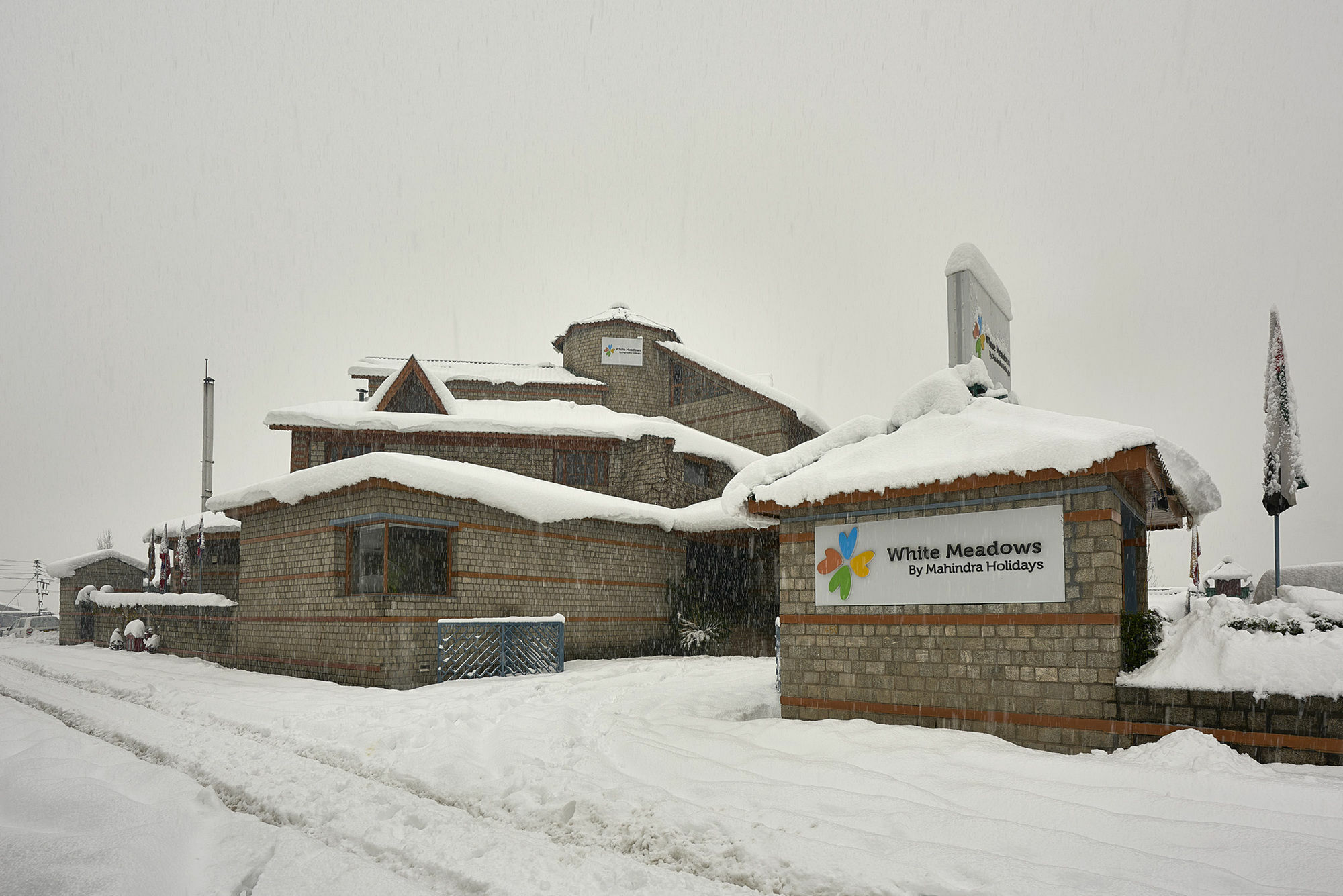 马拉里 Club Mahindra White Meadows酒店 外观 照片